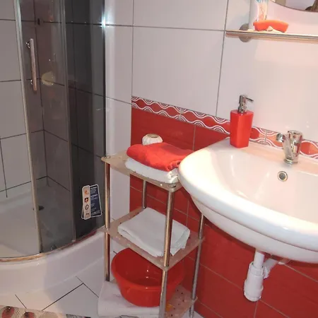 아파트 In Near & Lagoon