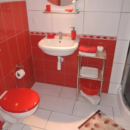 Comfortable Close To The Sea Apartment *